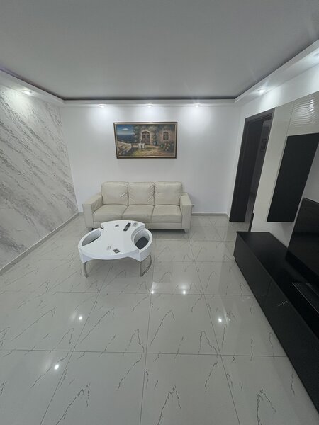 Unirii, Casa Poporului, bd. Fantani, proprietar